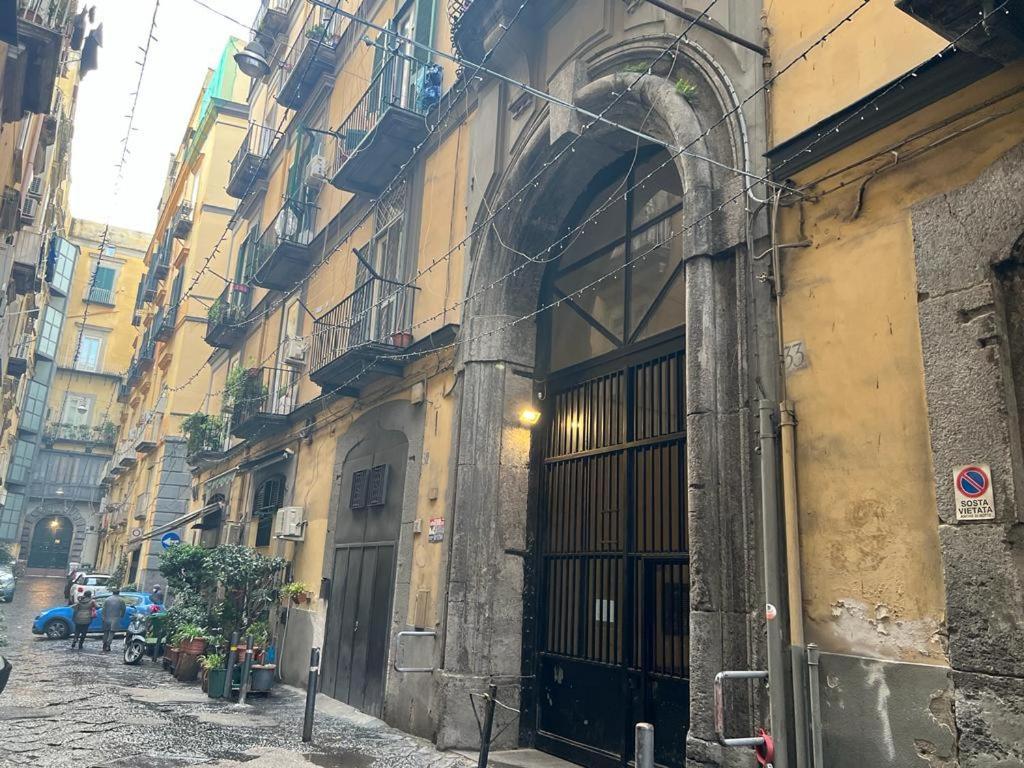 La Chicca Appartamento Intero Nei Quartieri Spagnoli Nápoles Exterior foto