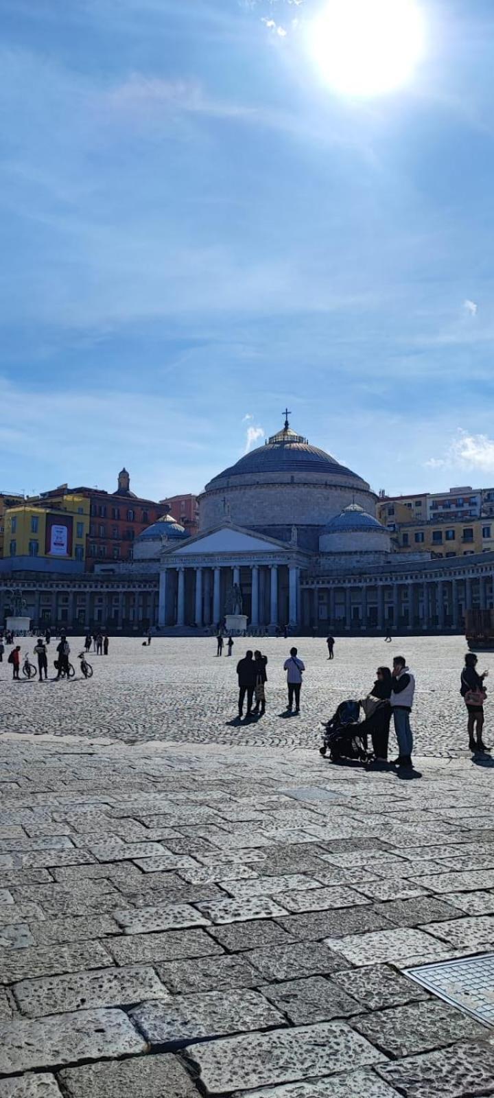 La Chicca Appartamento Intero Nei Quartieri Spagnoli Nápoles Exterior foto