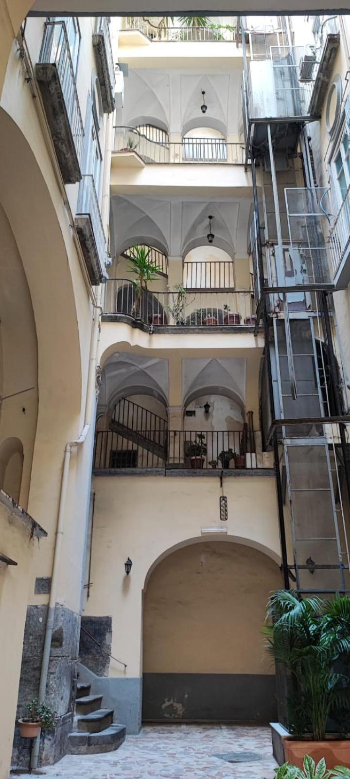 La Chicca Appartamento Intero Nei Quartieri Spagnoli Nápoles Exterior foto