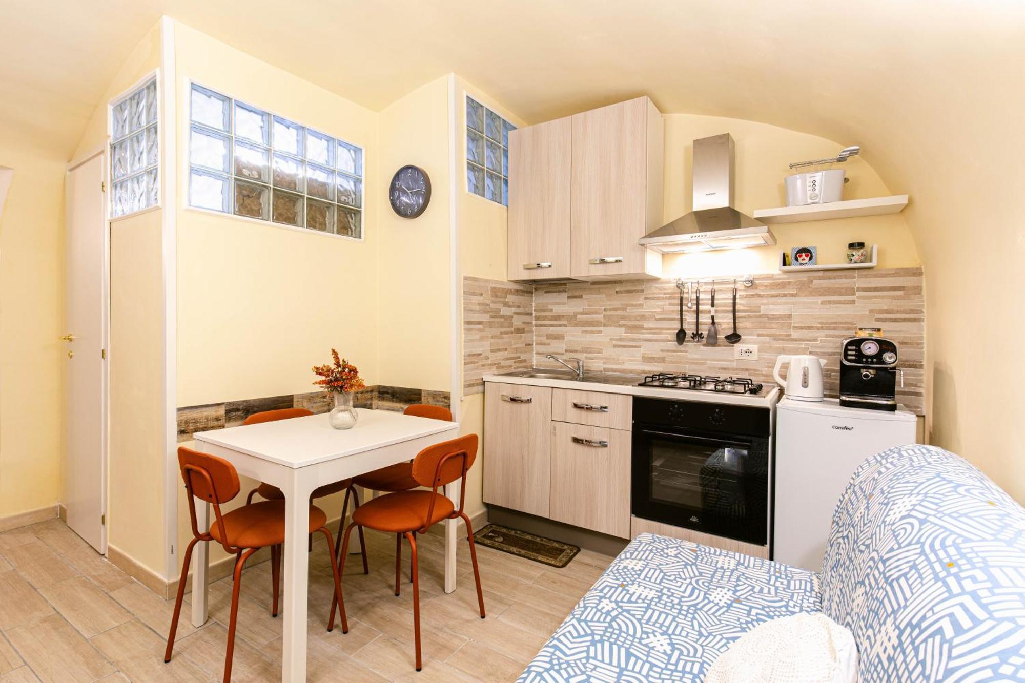 La Chicca Appartamento Intero Nei Quartieri Spagnoli Nápoles Habitación foto